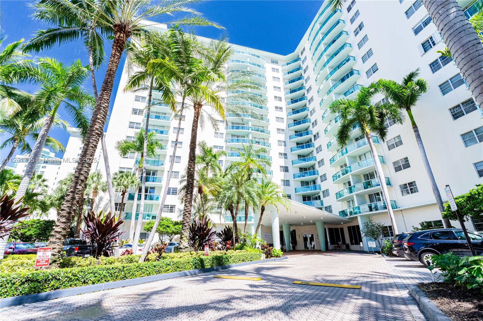 TIDES ON HOLLYWOOD BEACH - Residential