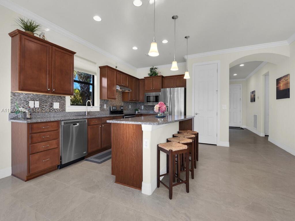 BRIDGETOWN - Residential