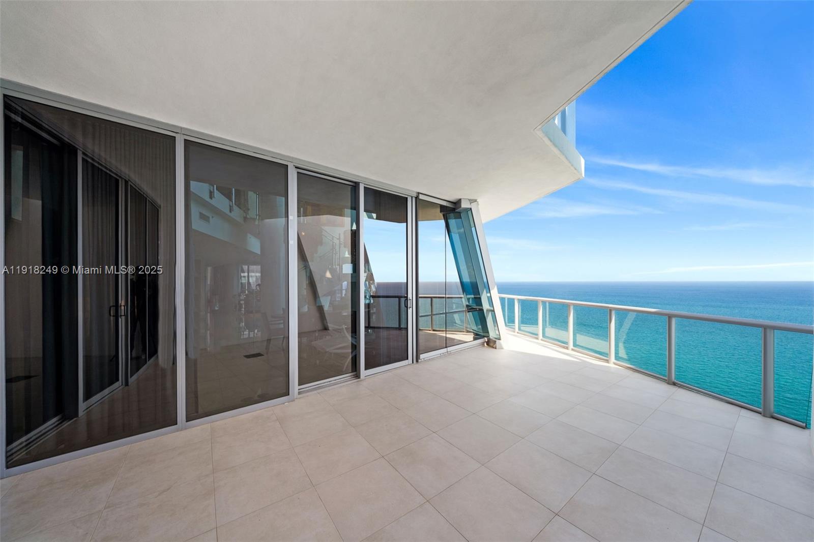 JADE OCEAN CONDO - Residential