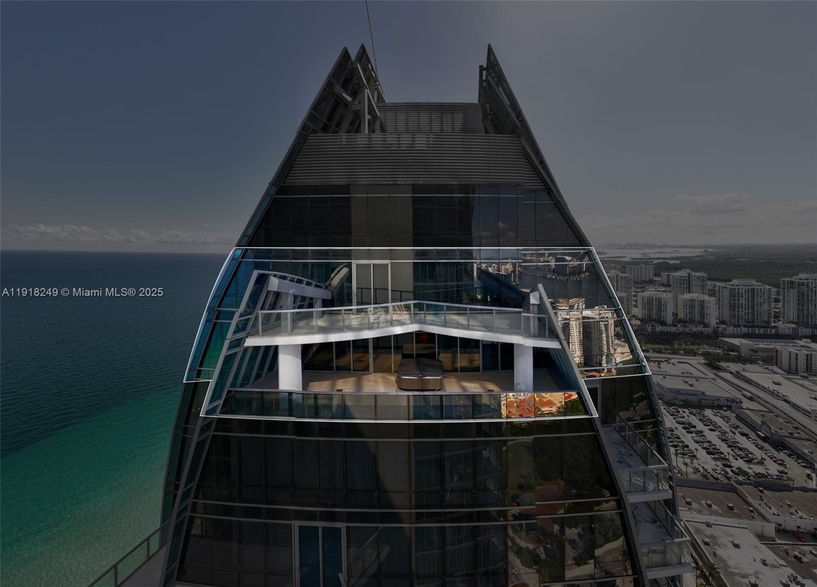 JADE OCEAN CONDO - Residential