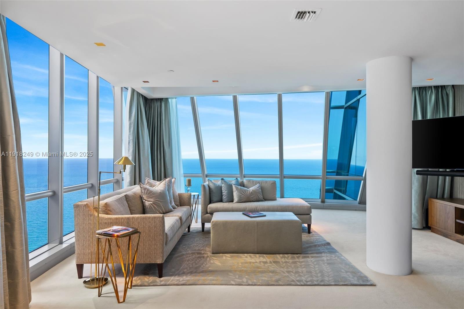 JADE OCEAN CONDO - Residential