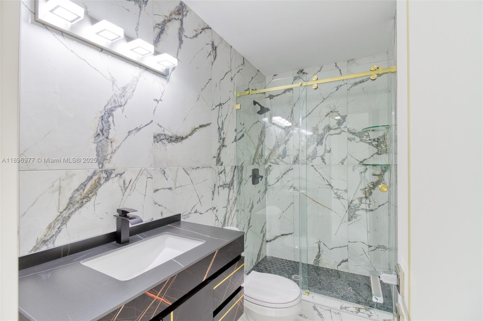 VILLAGE TOWNHOUSES NO TWO - Residential Lease