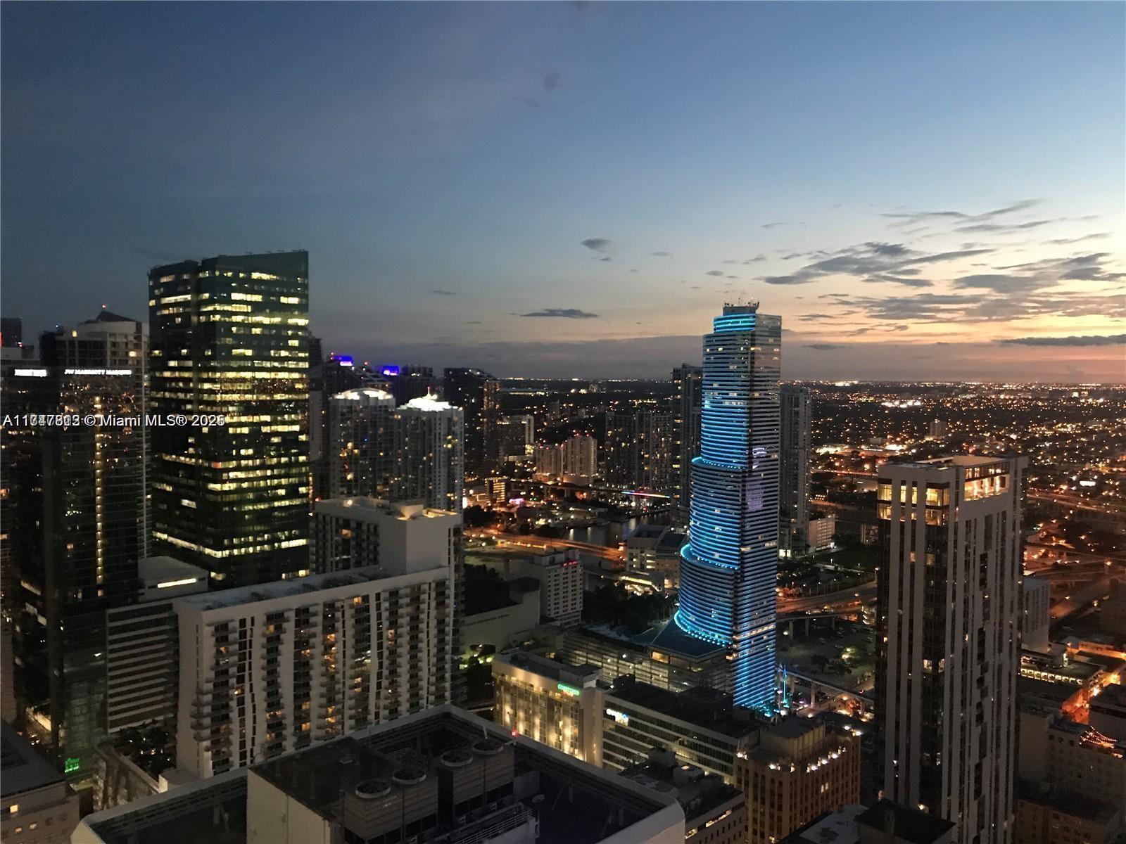 50 Biscayne Blvd 3505