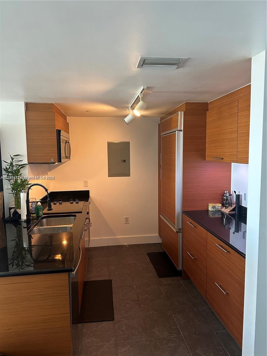 50 Biscayne Blvd 3505