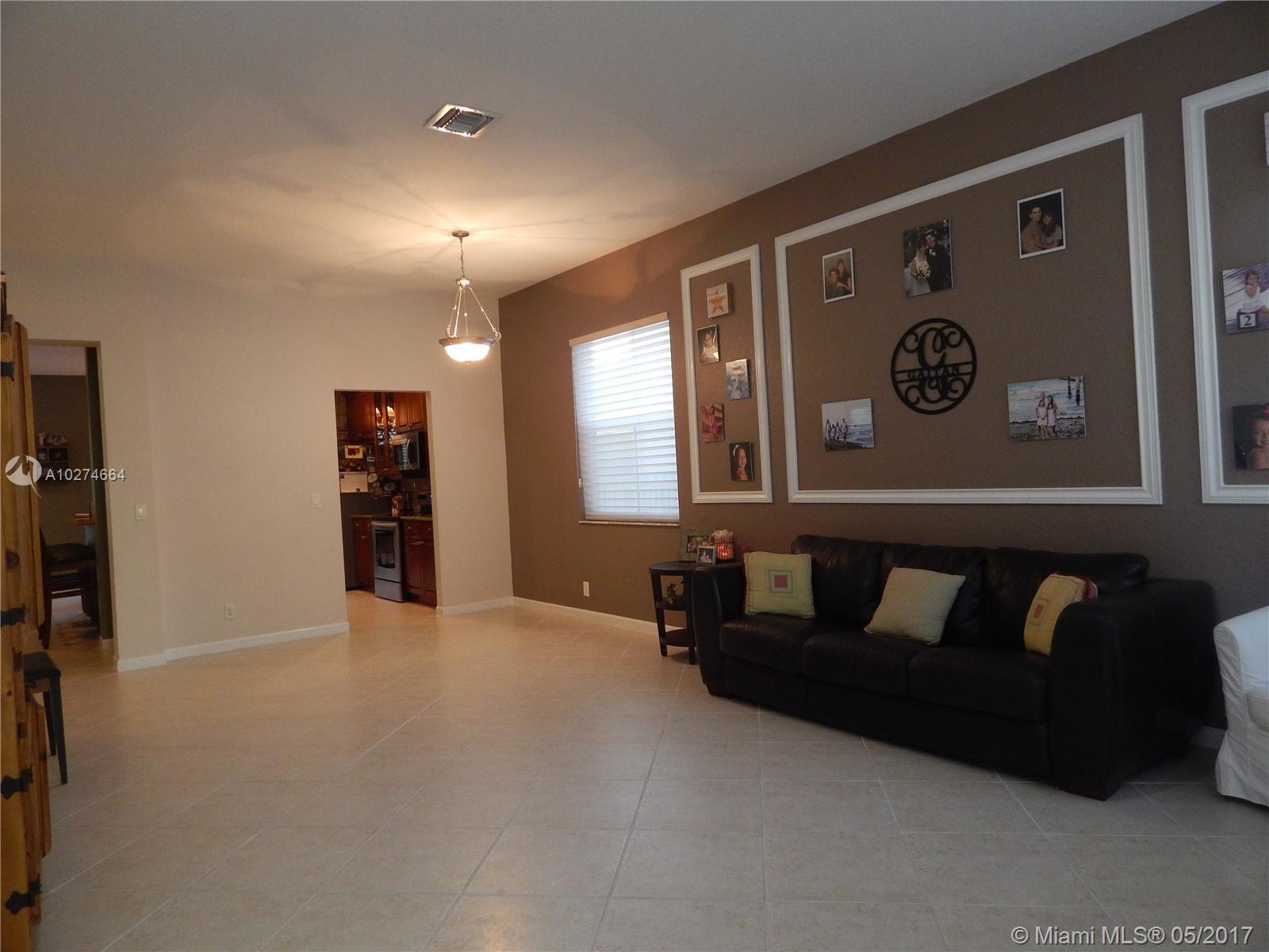 SECTOR 2-PARCELS 12 13 14 - Residential Lease