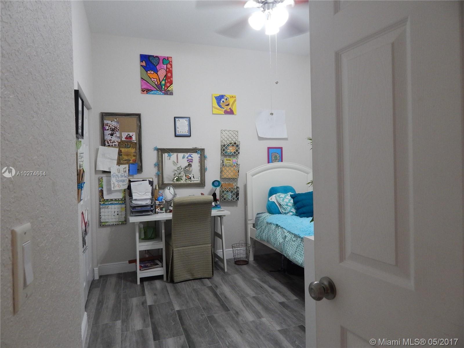 SECTOR 2-PARCELS 12 13 14 - Residential Lease