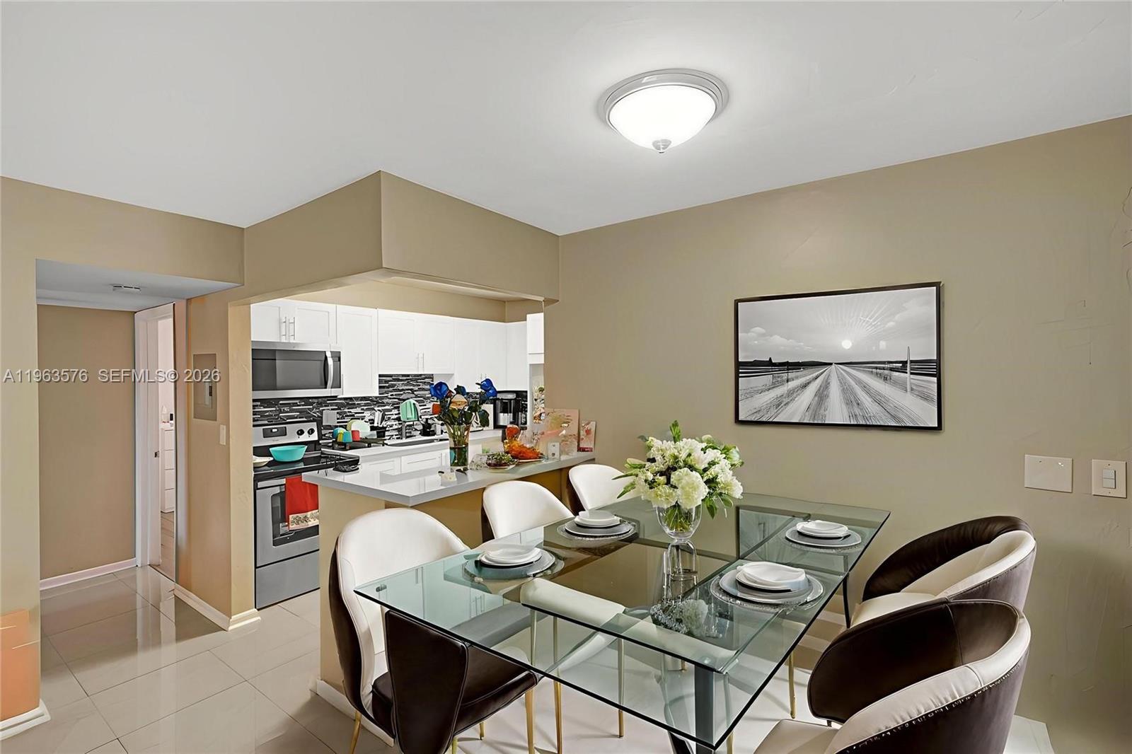 SUNSET PALMS EAST CONDO - Residential