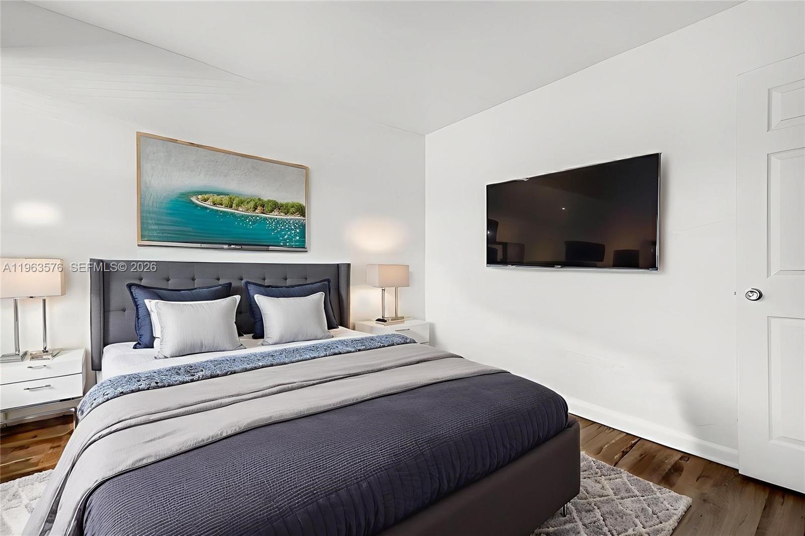 SUNSET PALMS EAST CONDO - Residential