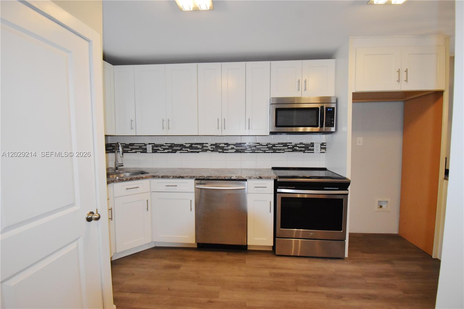 6080 NW 44th St 201
