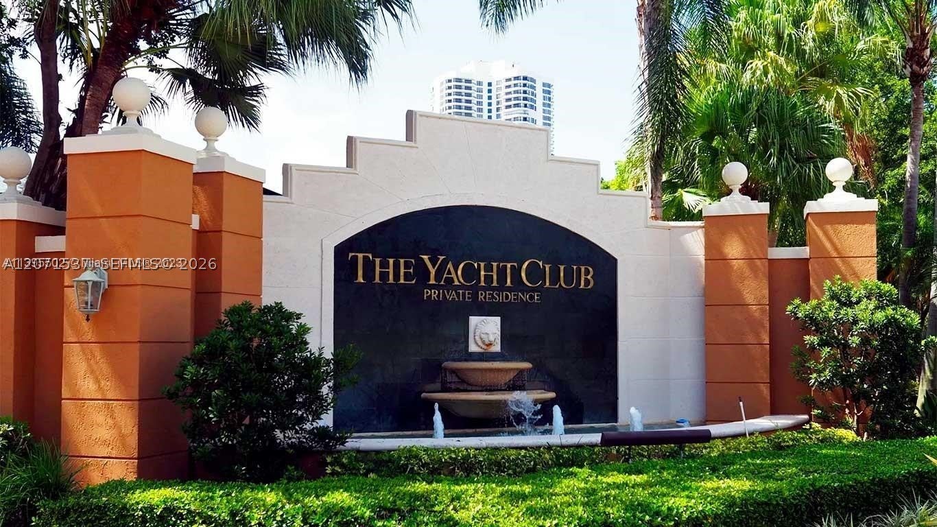 19777 E Country Club Dr