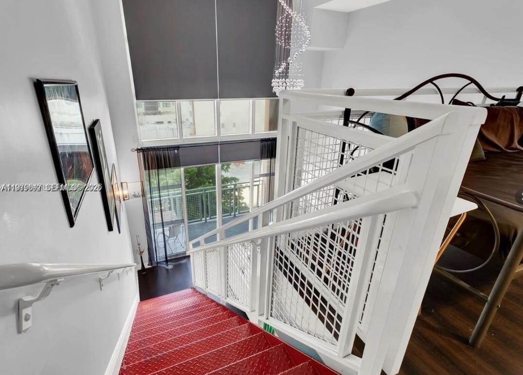 VIZCAYNE NORTH CONDO - Residential