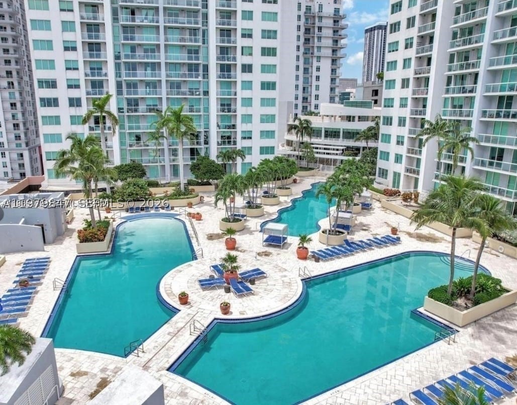244 Biscayne Blvd 440
