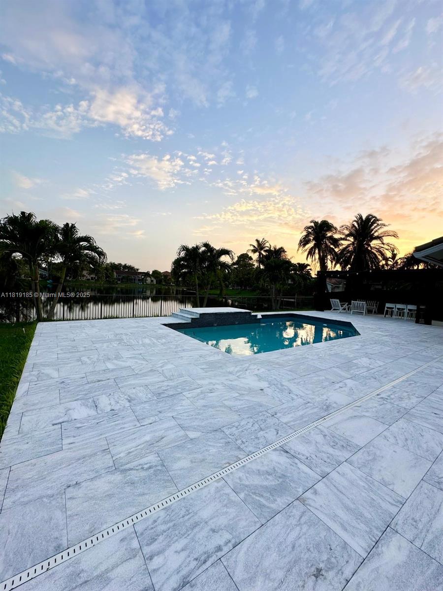 LANDINGS - Residential Lease