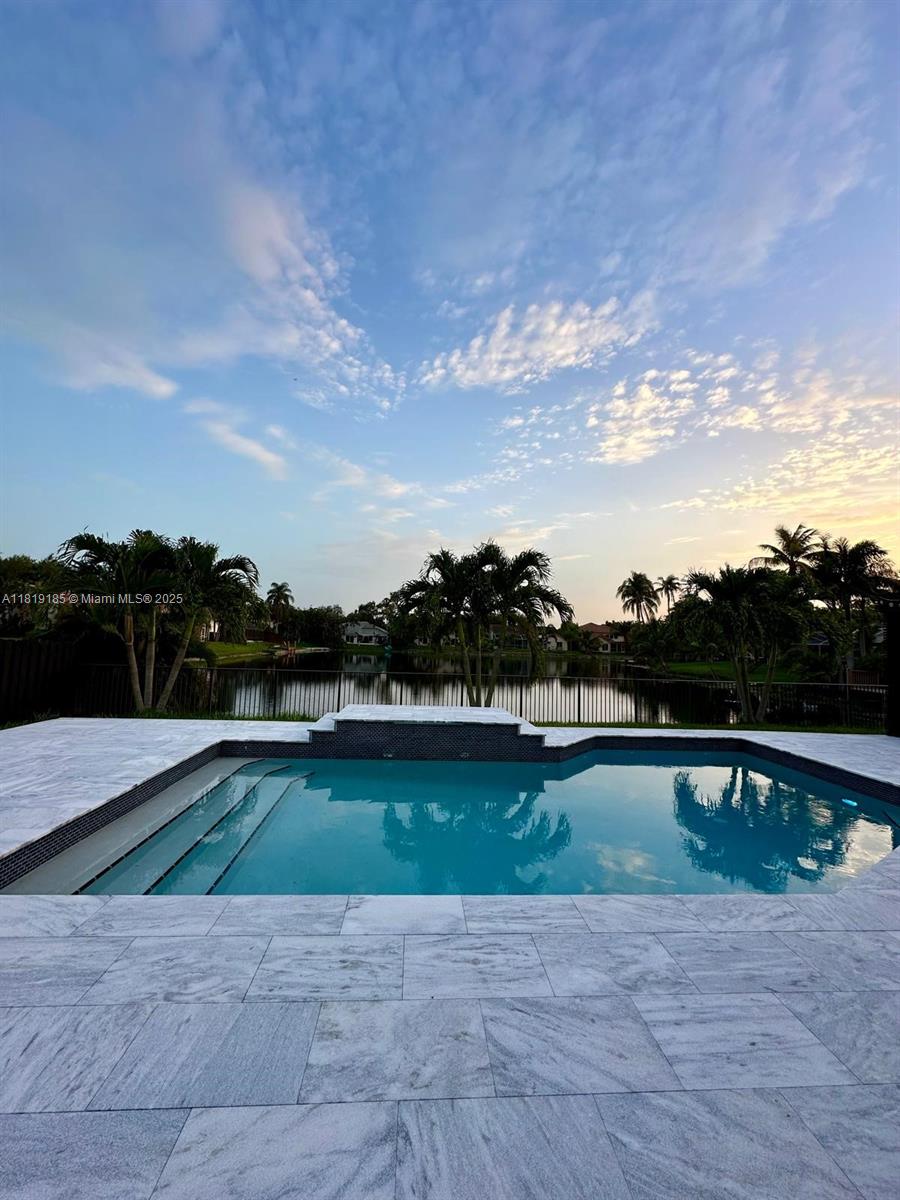 LANDINGS - Residential Lease