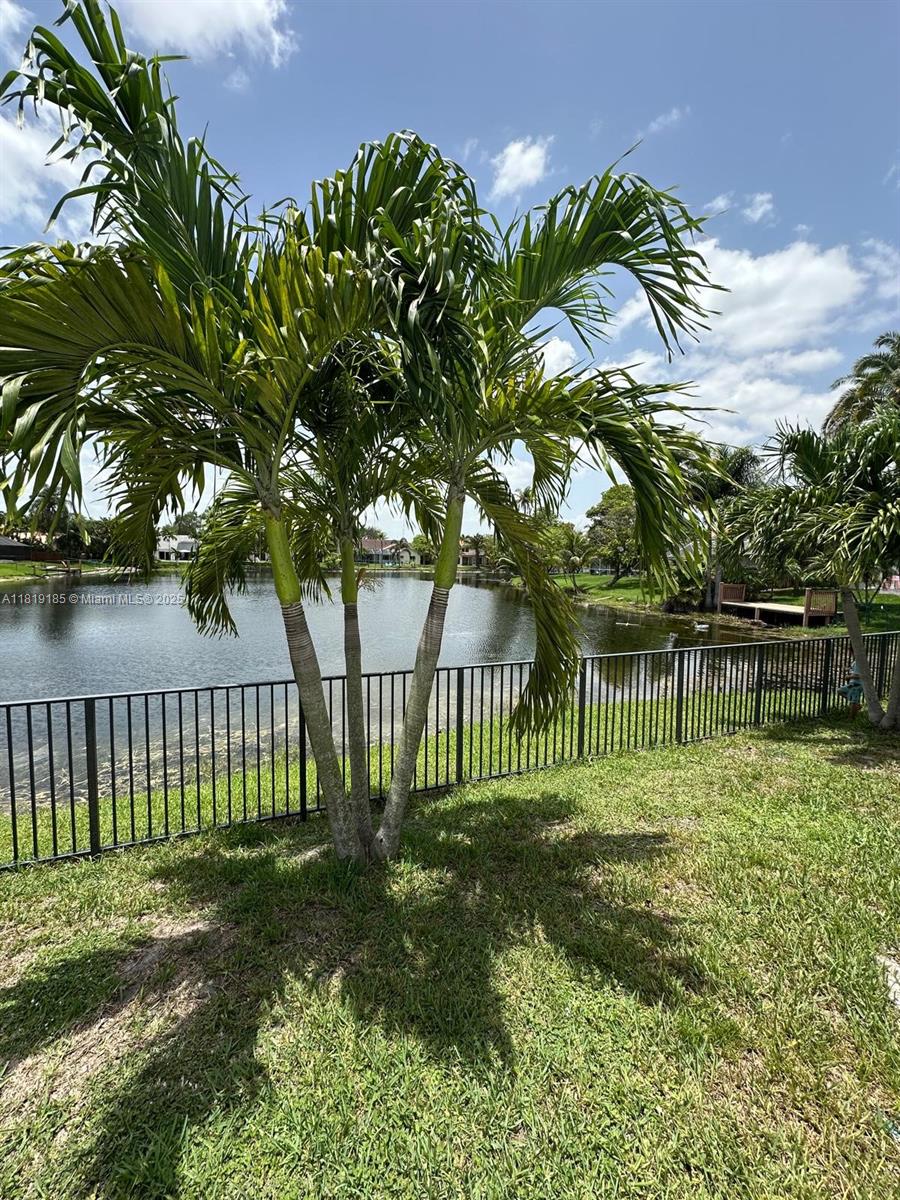 LANDINGS - Residential Lease