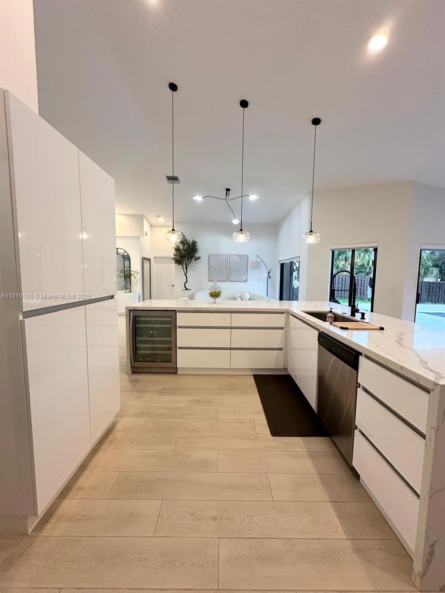 LANDINGS - Residential Lease