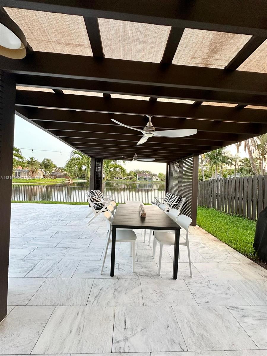 LANDINGS - Residential Lease