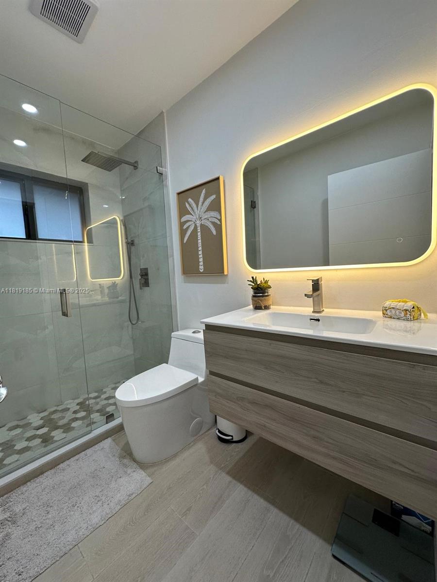 LANDINGS - Residential Lease