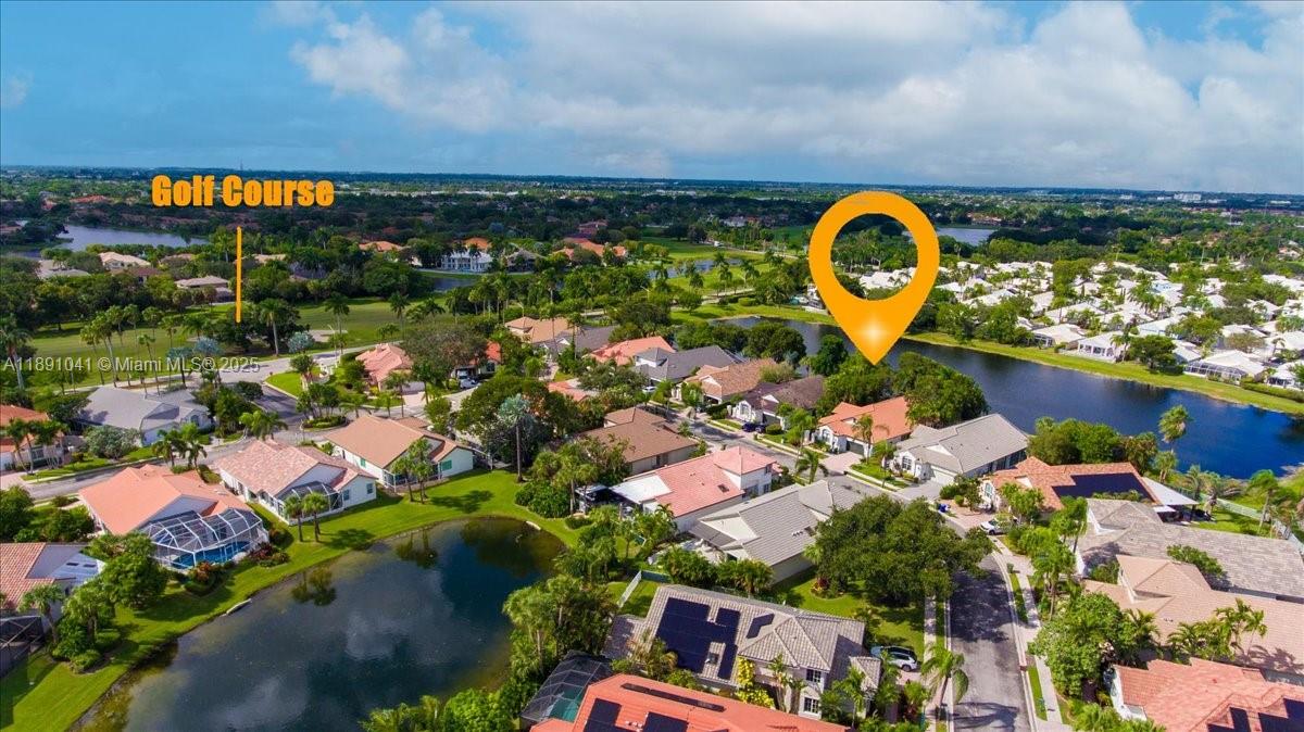 HOLLYWOOD LAKES COUNTRY C - Residential