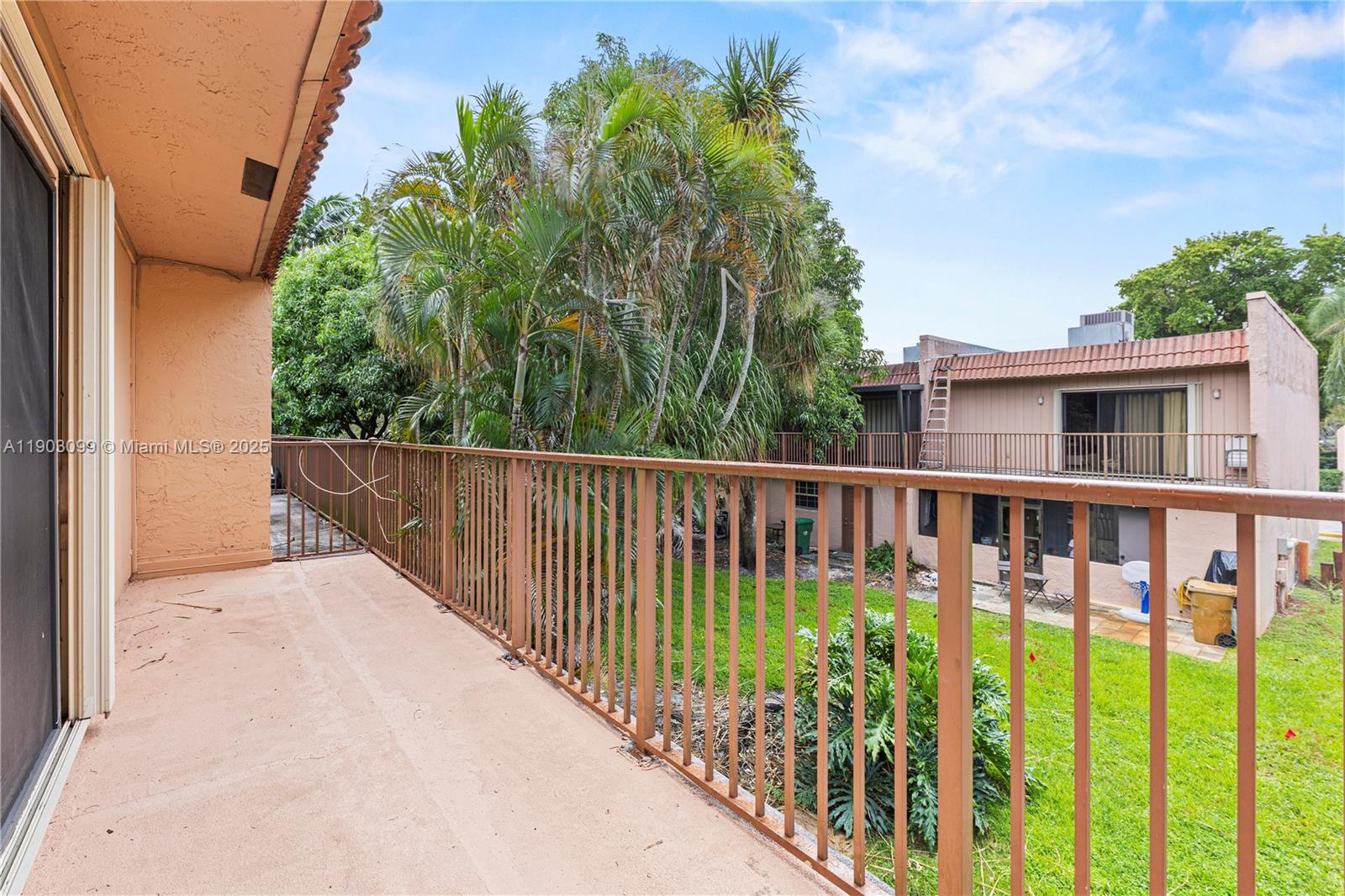 VALENCIA VILLAGE CONDO PH - Residential