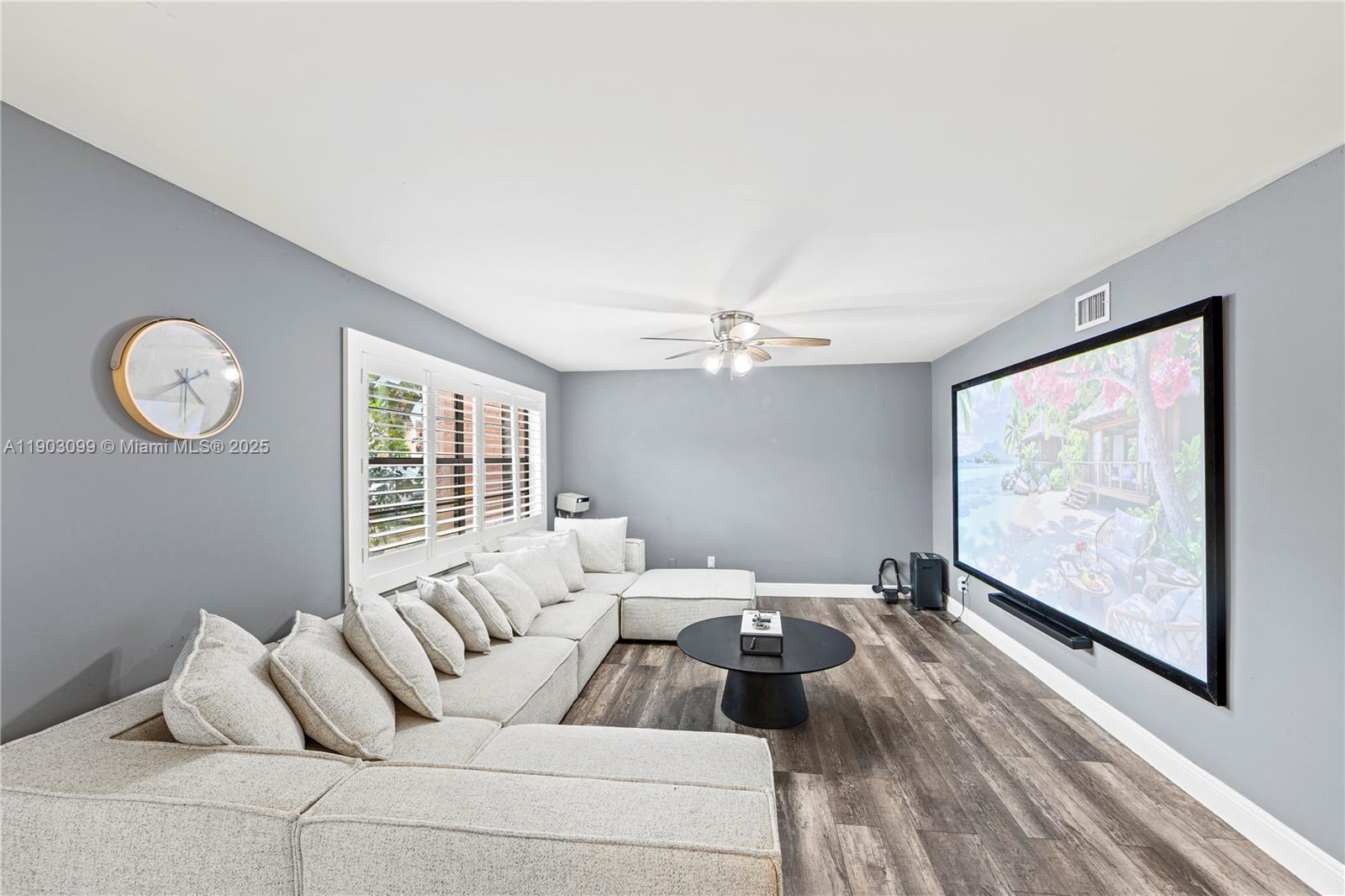 VALENCIA VILLAGE CONDO PH - Residential