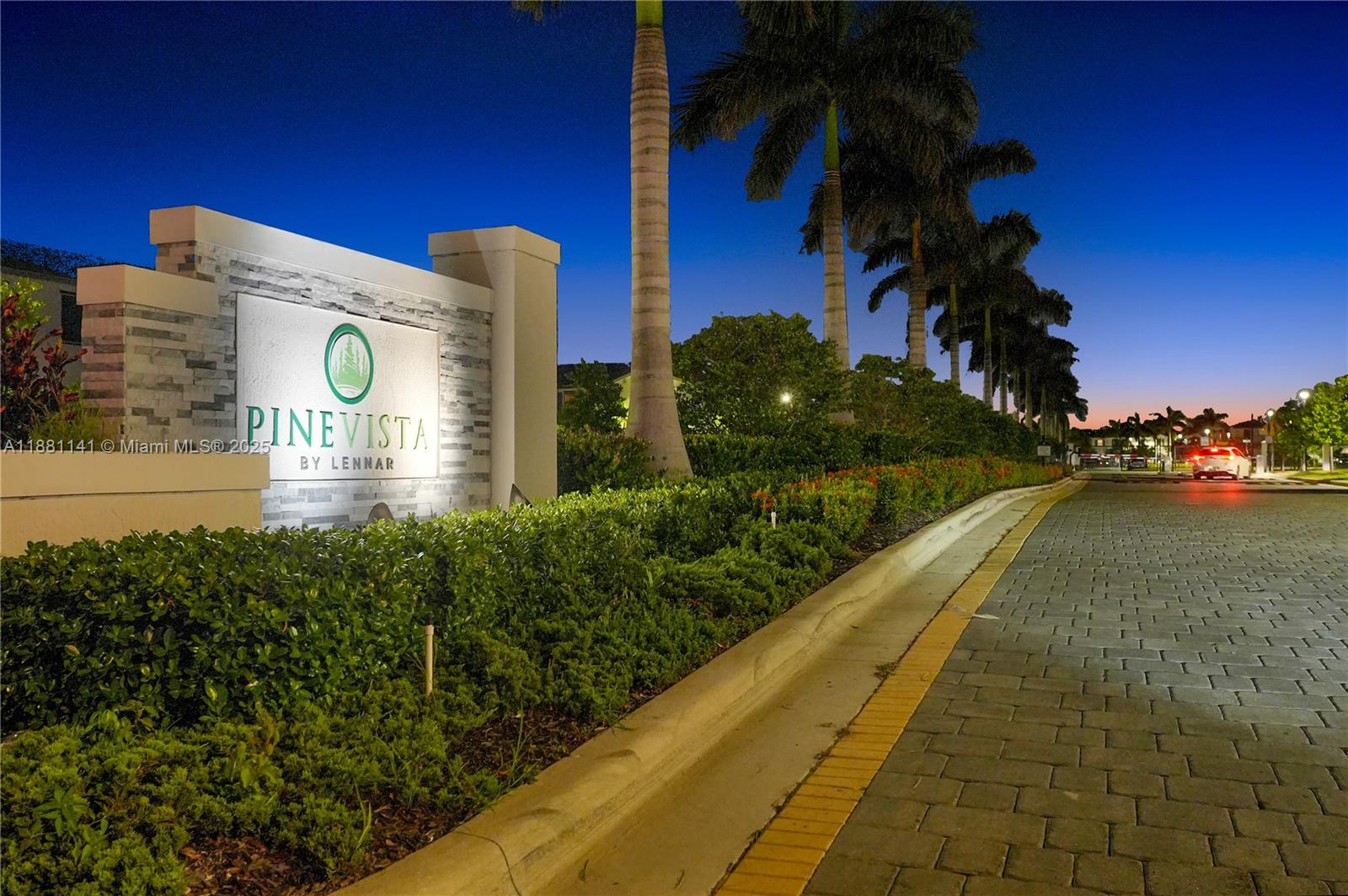 PINE ISLE - Residential