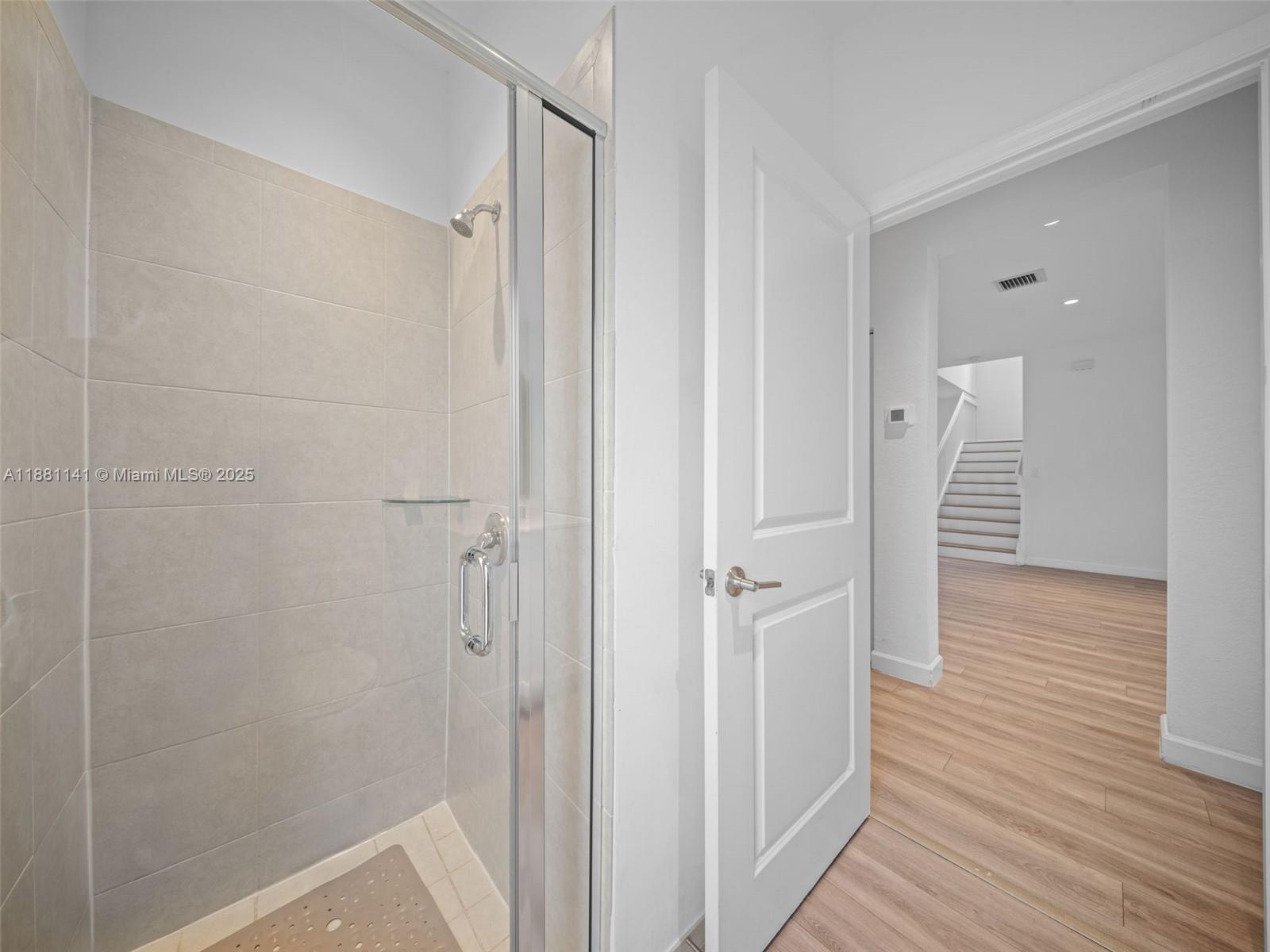 PINE ISLE - Residential