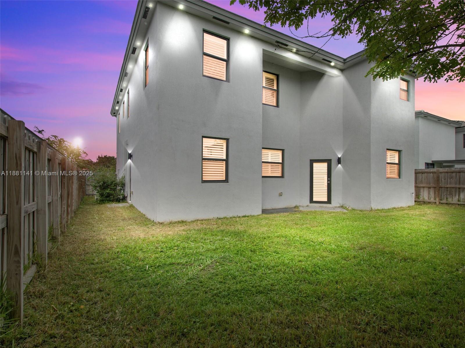 PINE ISLE - Residential