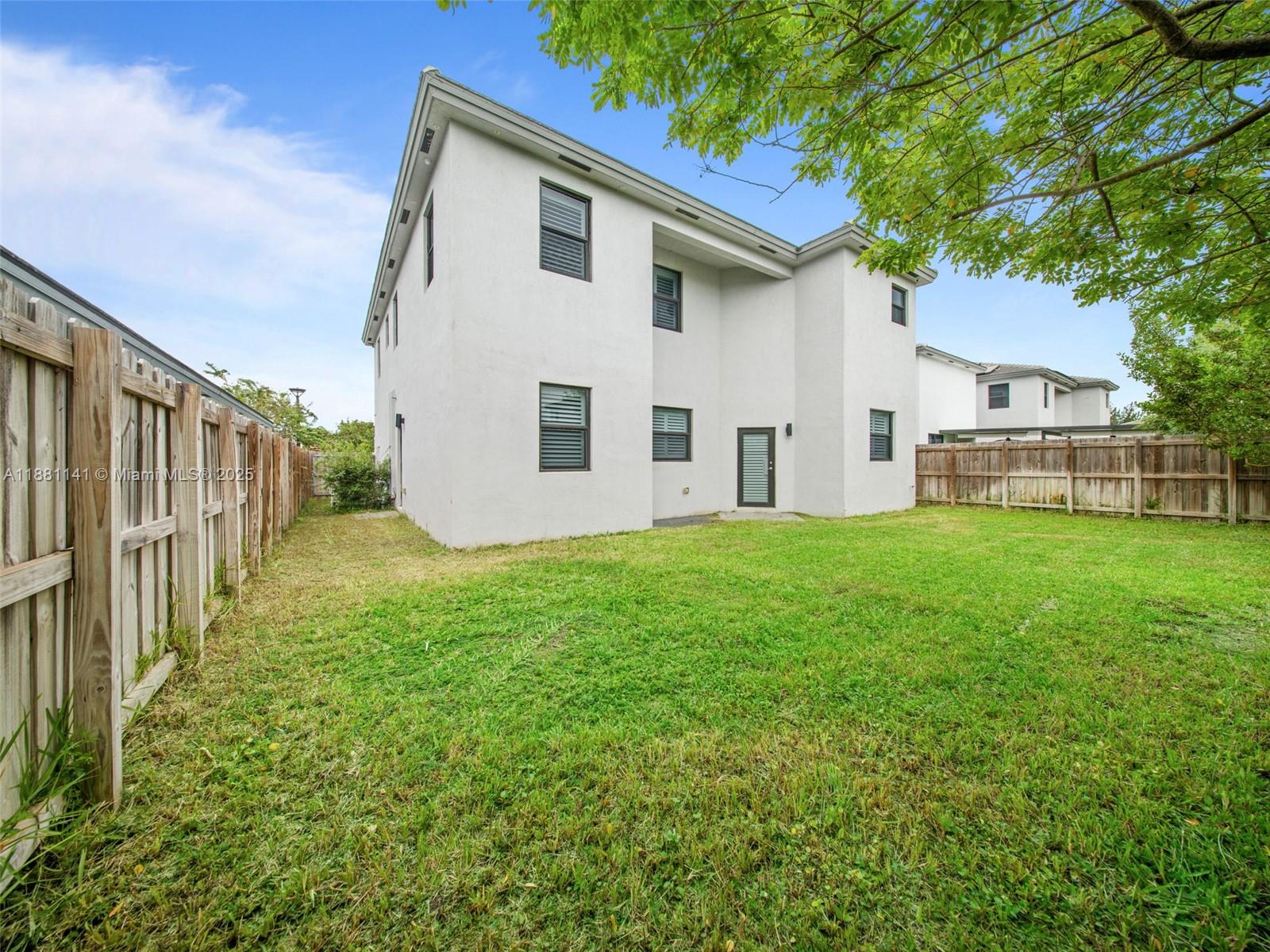 PINE ISLE - Residential