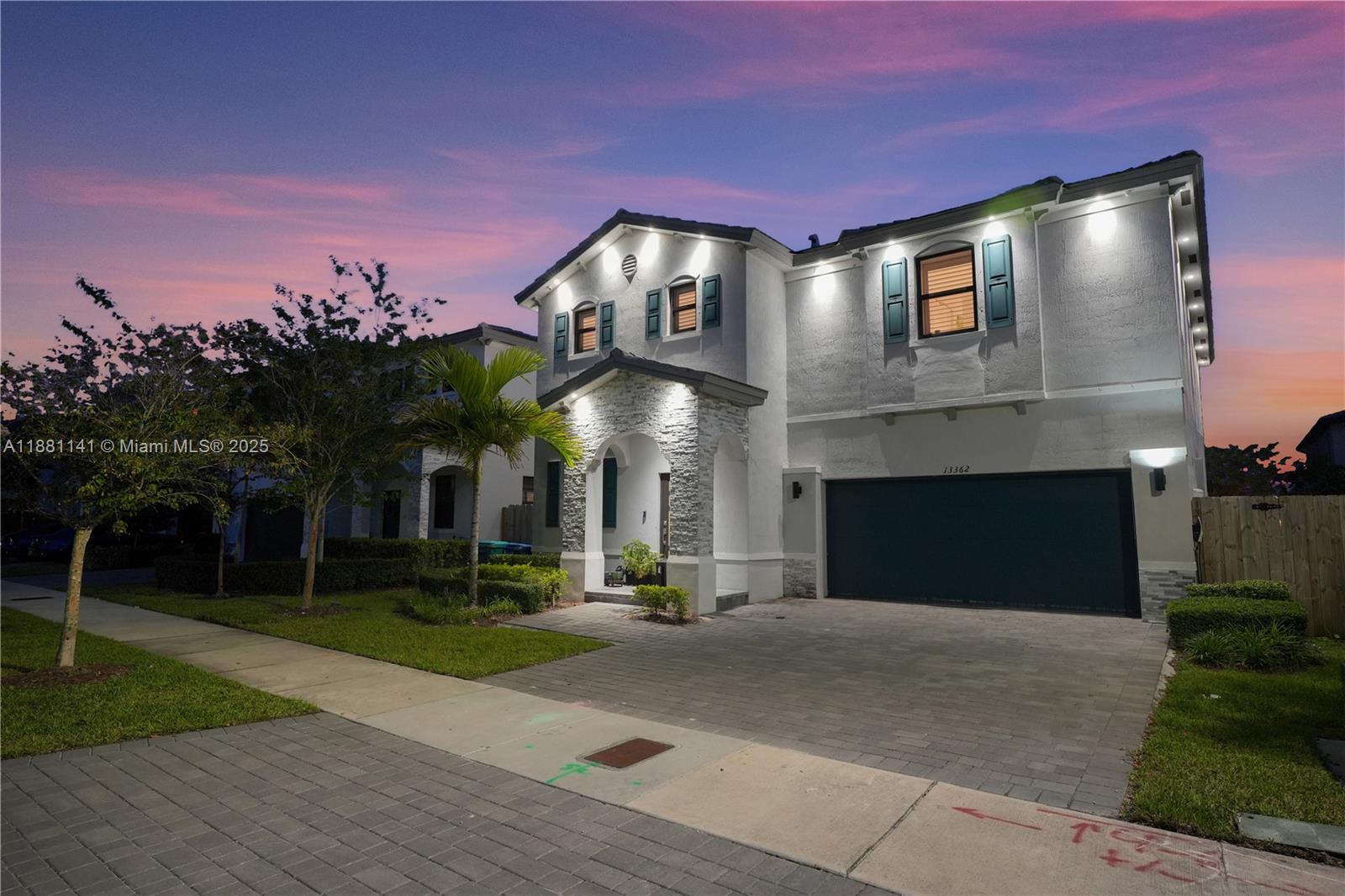 PINE ISLE - Residential