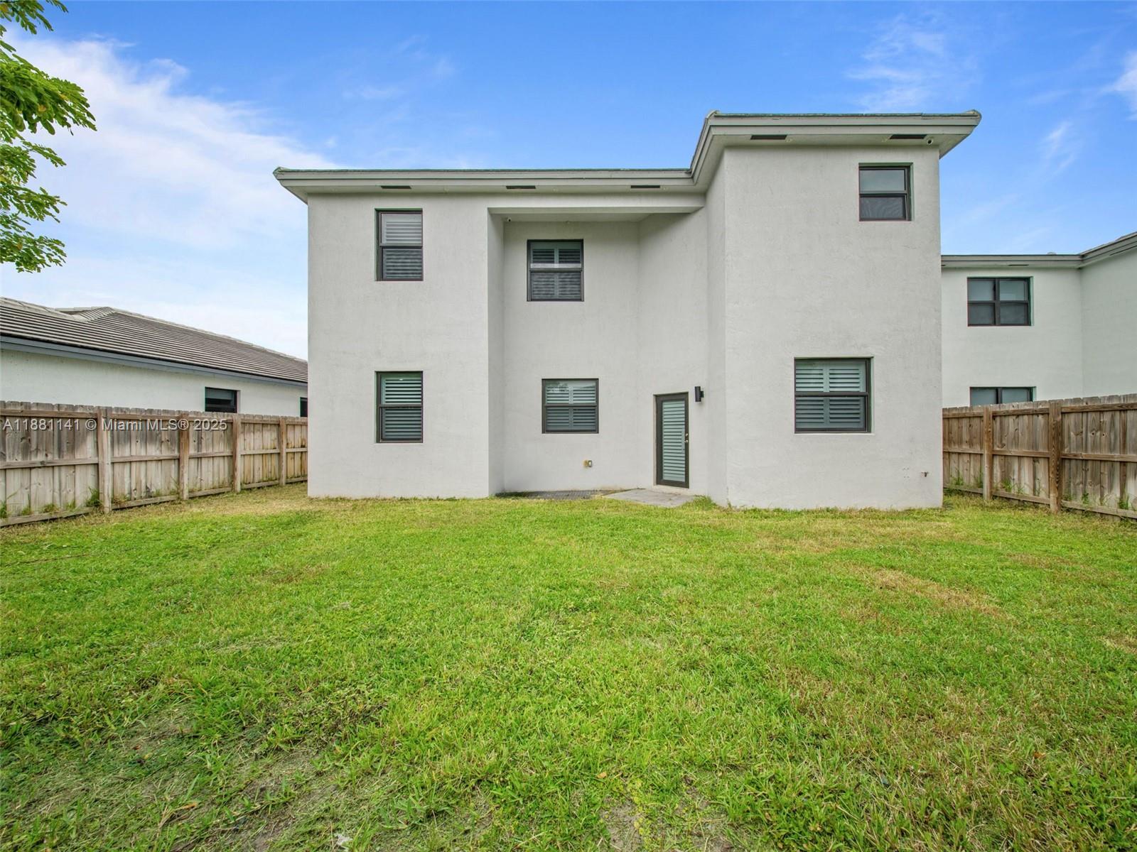 PINE ISLE - Residential