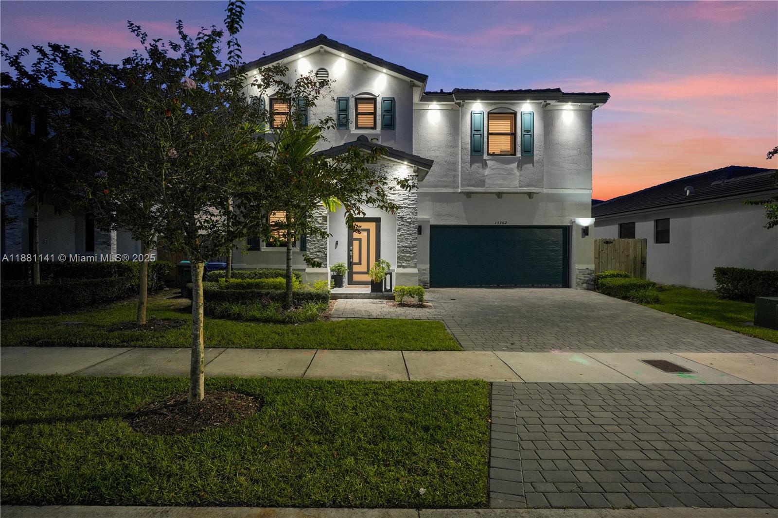 PINE ISLE - Residential