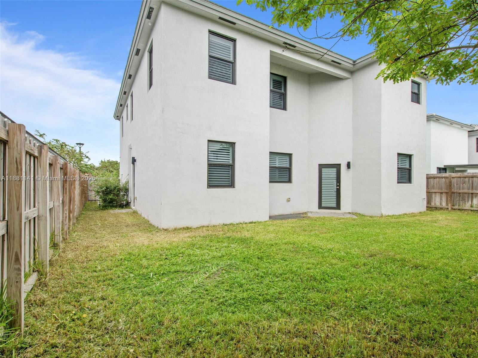 PINE ISLE - Residential