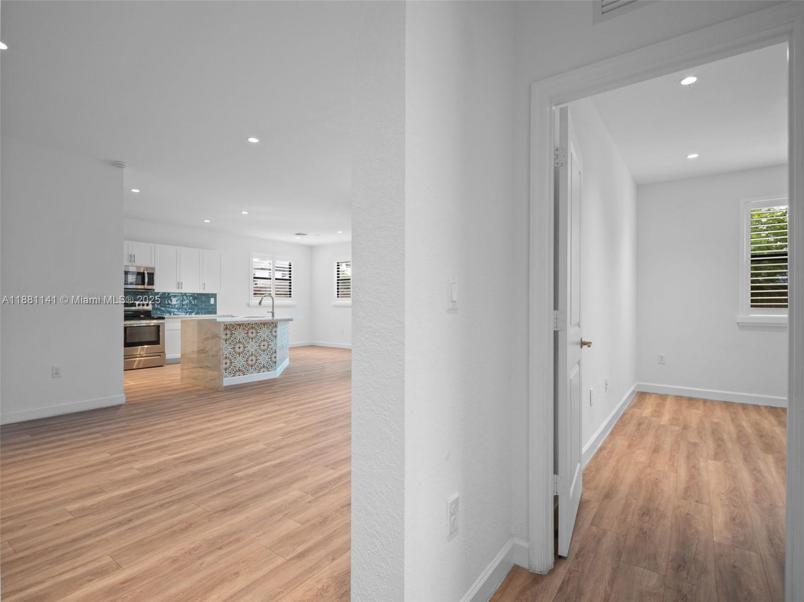 PINE ISLE - Residential