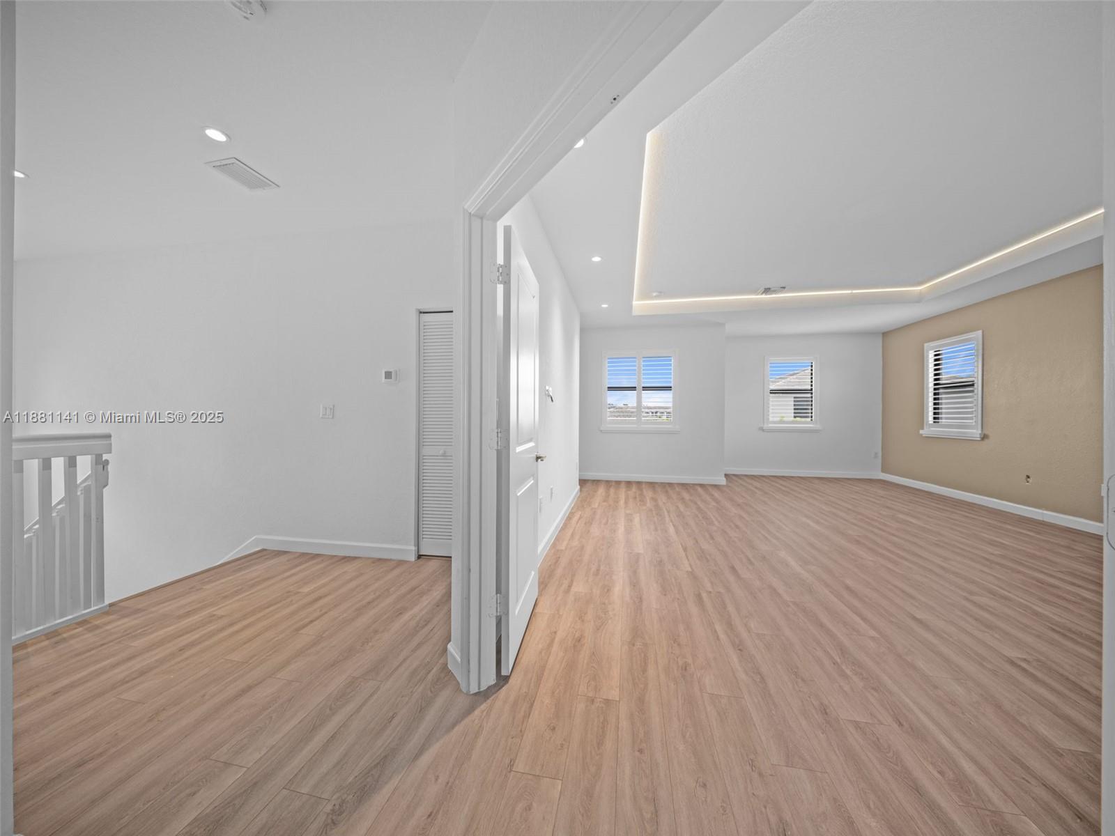 PINE ISLE - Residential