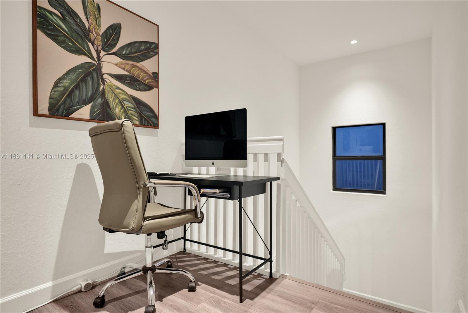 PINE ISLE - Residential