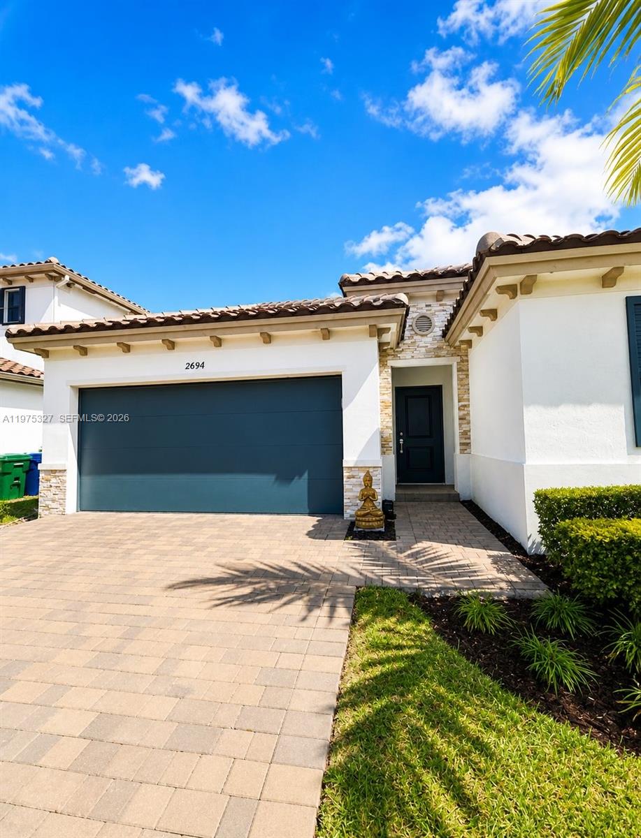 ESTATES AT SILVER PALM - Residential