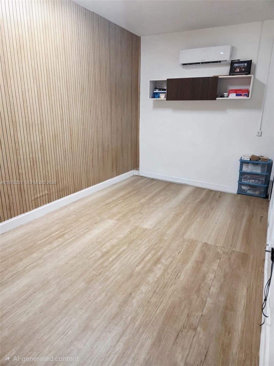 ESTATES AT SILVER PALM - Residential