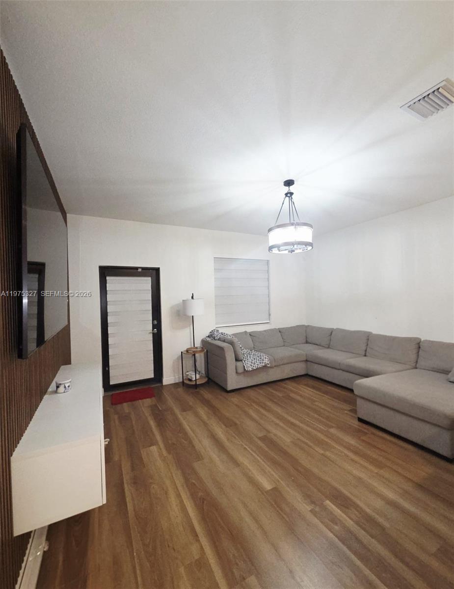 ESTATES AT SILVER PALM - Residential