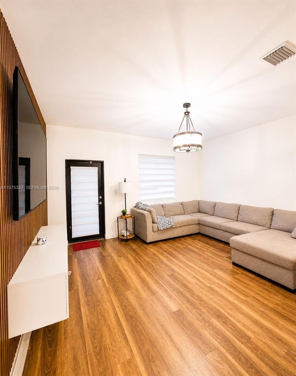 ESTATES AT SILVER PALM - Residential