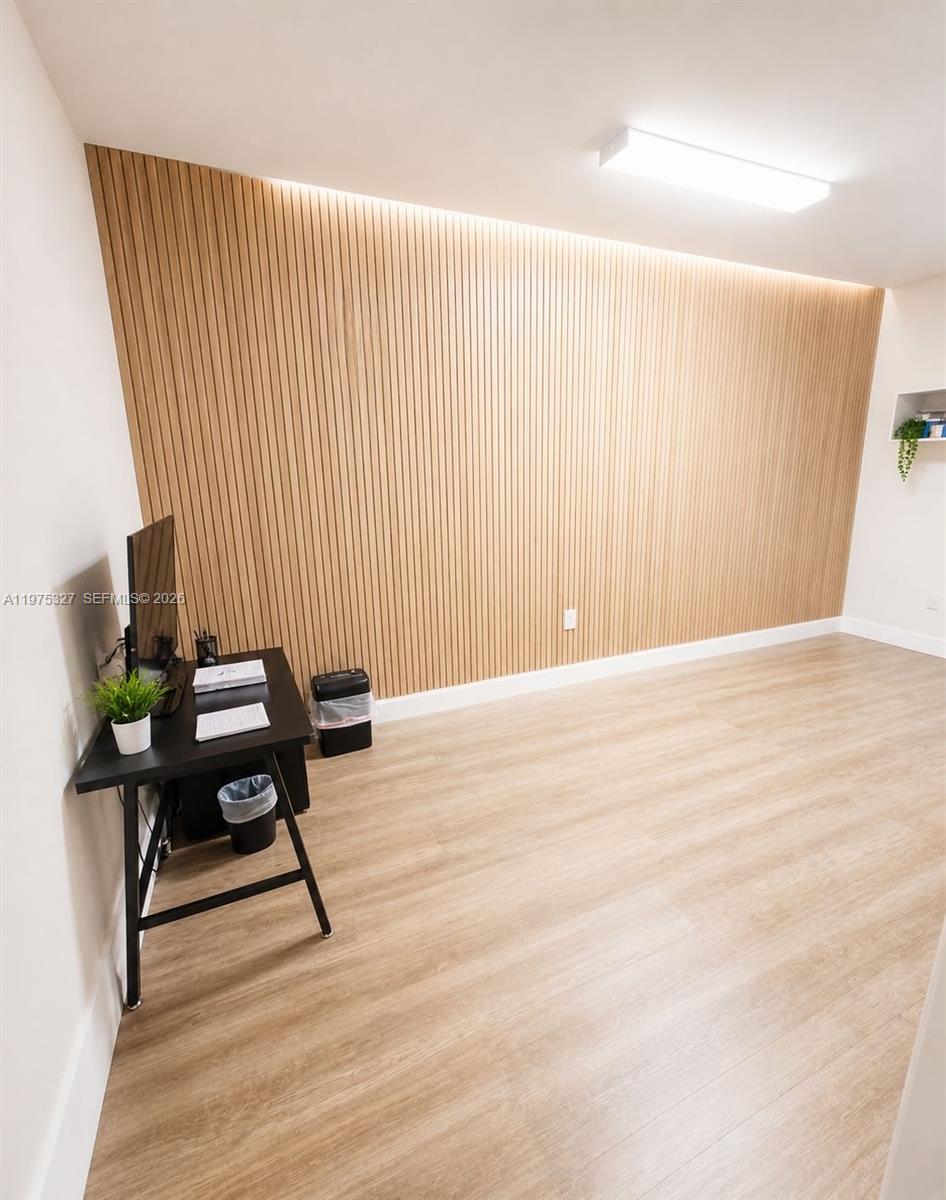 ESTATES AT SILVER PALM - Residential