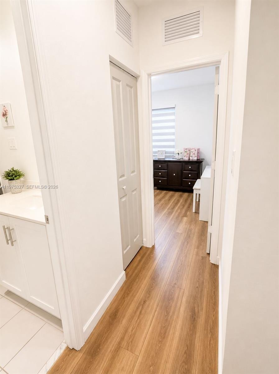 ESTATES AT SILVER PALM - Residential