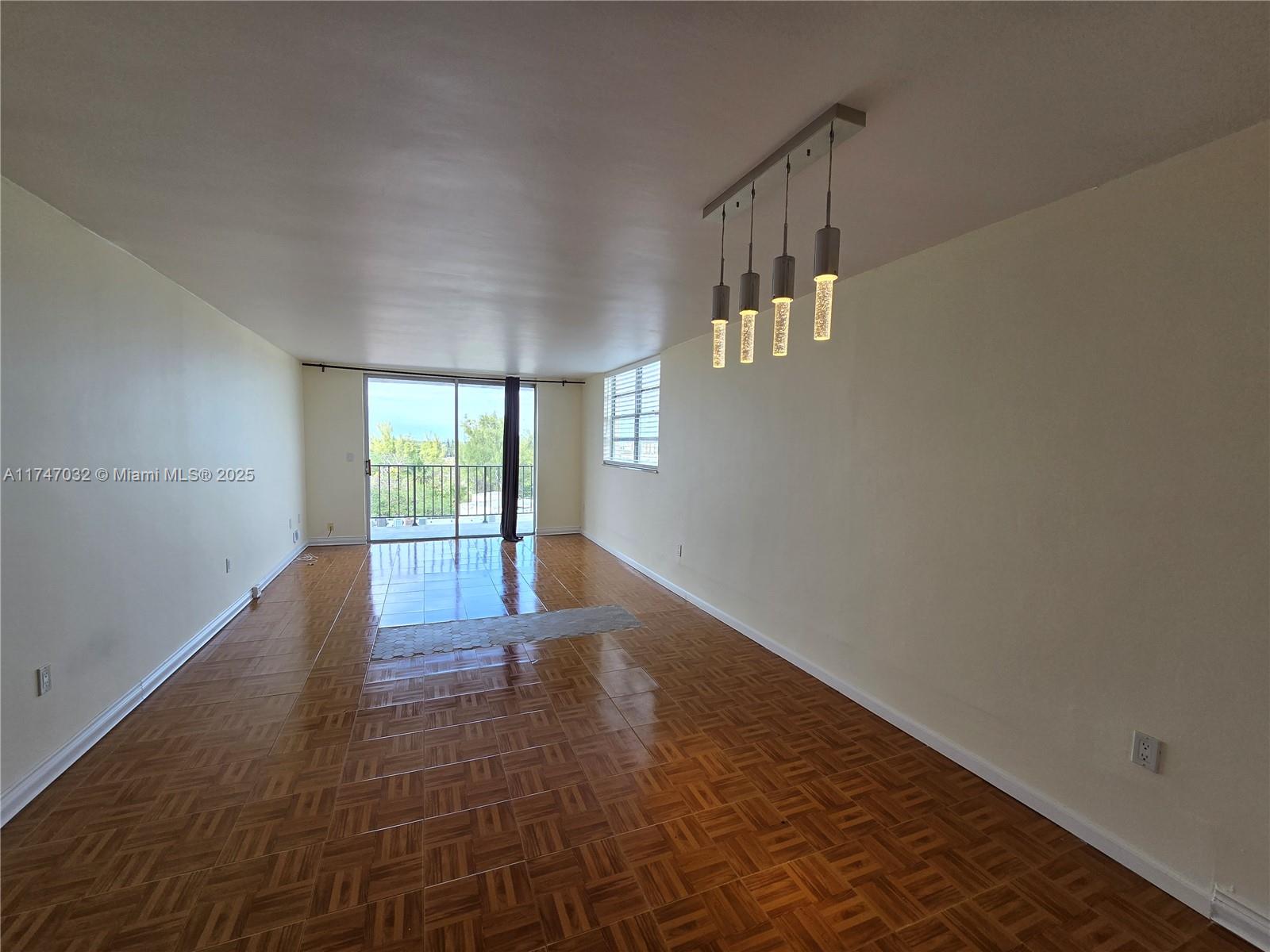 1470 Ne 125th Ter 914, North Miami, Miami-Dade County, Florida - 1 Bedrooms  
2 Bathrooms - 