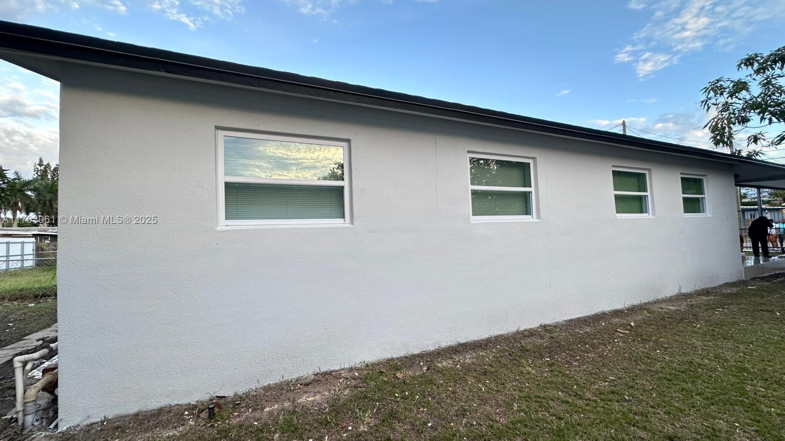 SUNNY SLOPE PK - Residential