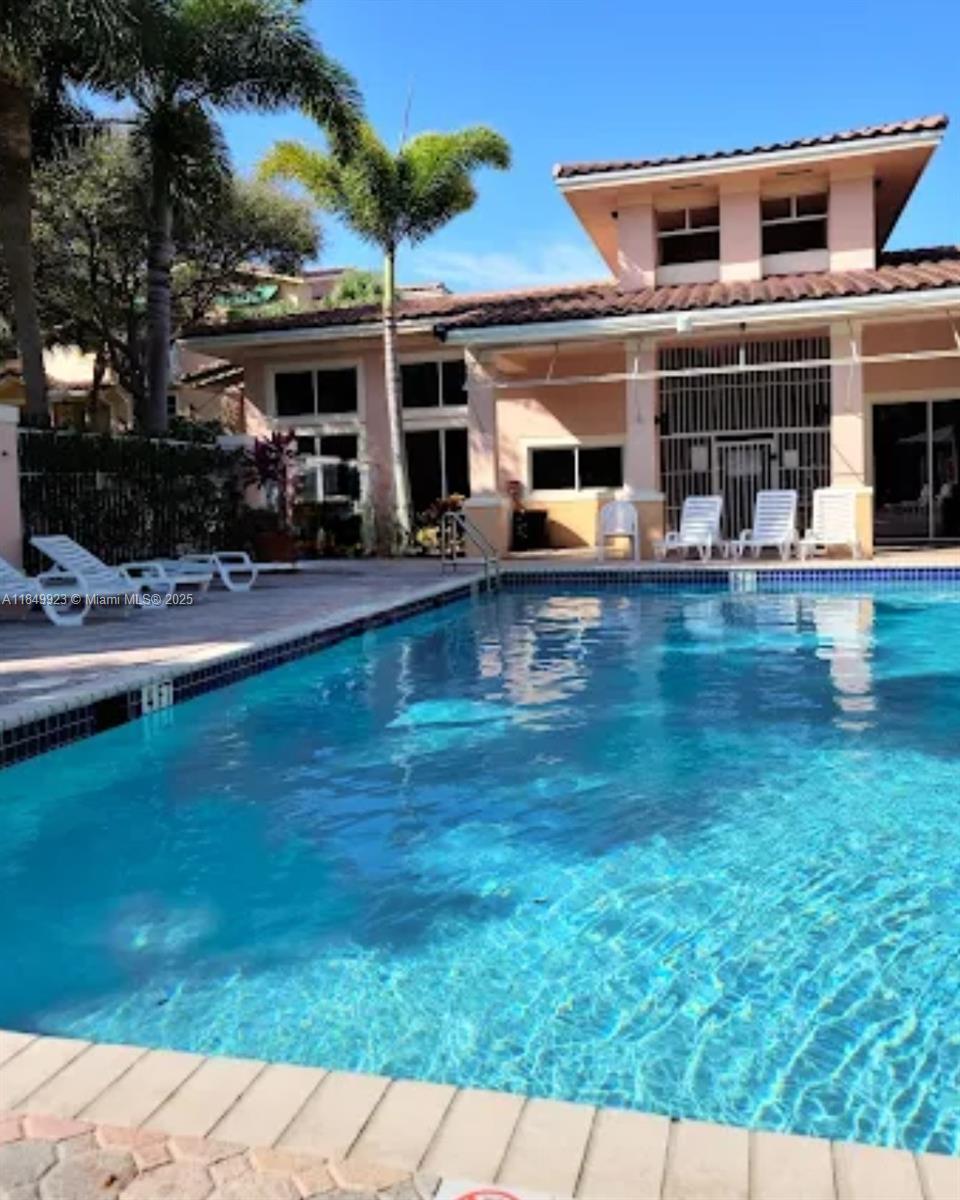 VILLAGE AT ABACOA CONDO - Residential Lease