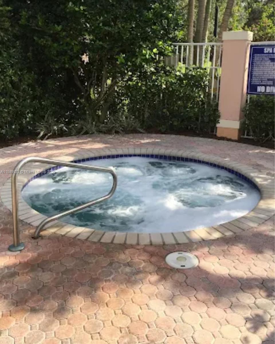 VILLAGE AT ABACOA CONDO - Residential Lease