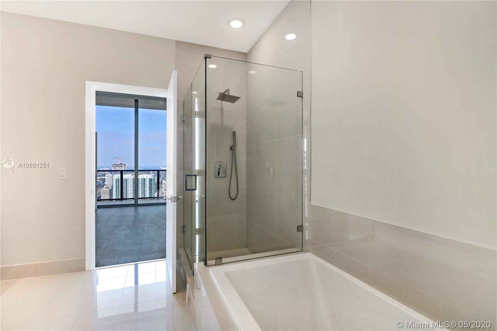 BRICKELL HEIGHTS EAST - Residential
