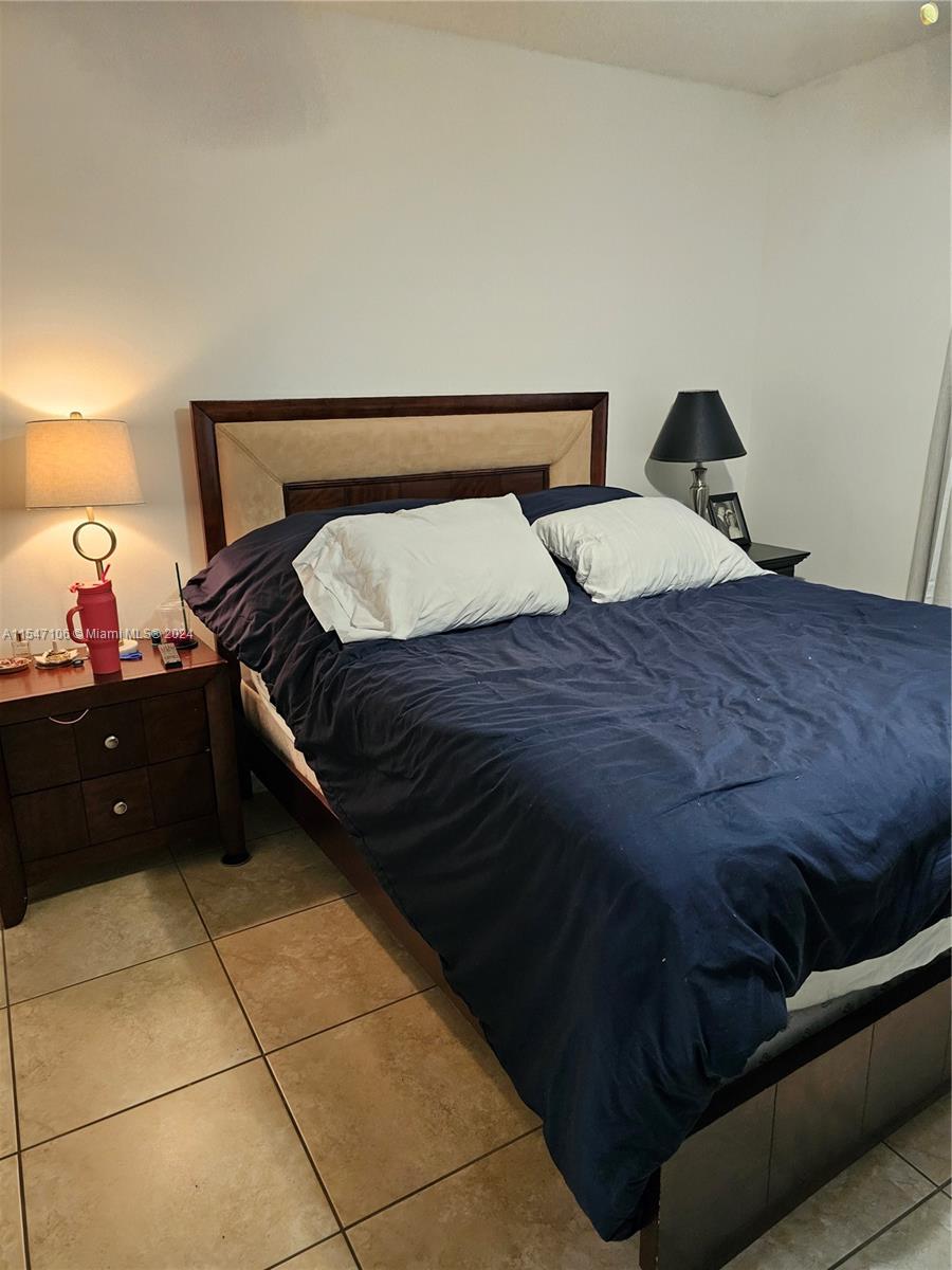 CARRINGTON AT COCONUT CRE - Residential Lease