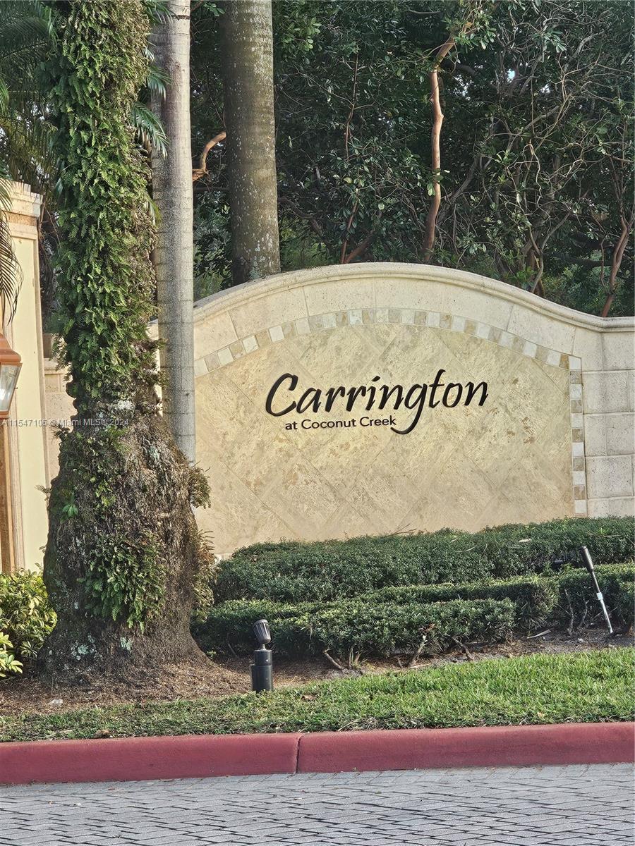Beautiful 1/1 apartment located in the private Carrington condominium in the heart of Coconut Creek, very close to the shopping plaza. The condominium offers parking, swimming pool, barbecue area, paddle court and gym.
Occupied by tenant until March 31. 
Available from April 1st.