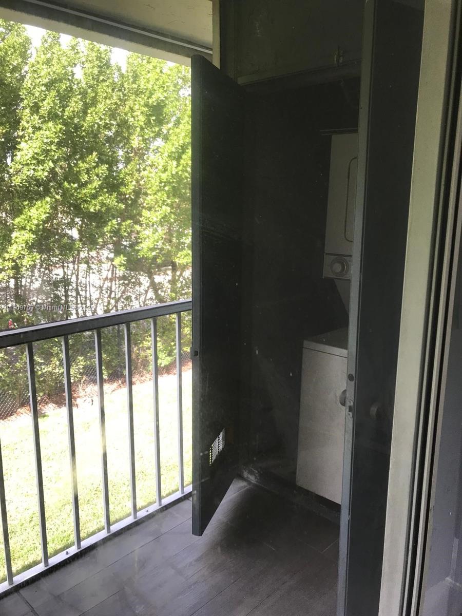 MONTEREY VILLAGE-TWO COND - Residential